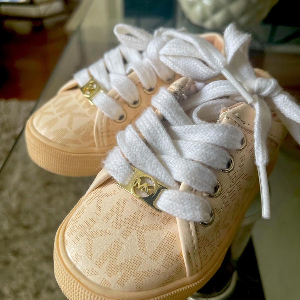 Michael Kors Infant sneakers